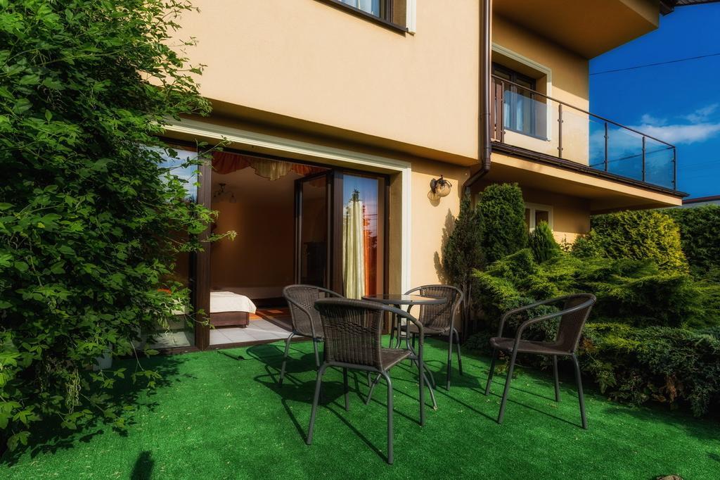 Dom Goscinny Przedmiescie Kielce Exterior photo